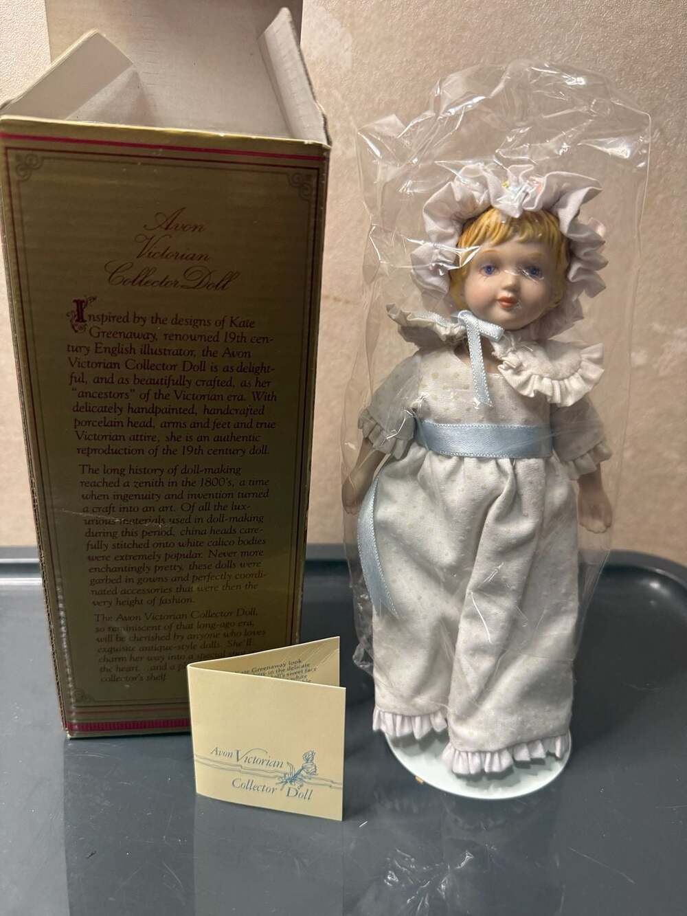 Avon Victorian Collector Doll Size 8 In Box